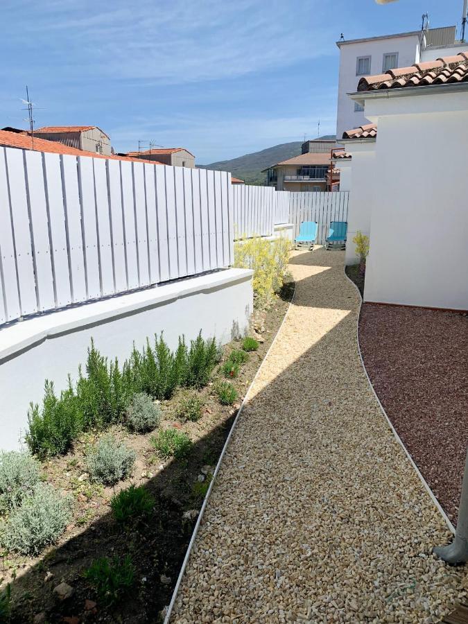 Atico Le Petit Garden Apartamentos Sierra De Béjar Eksteriør bilde